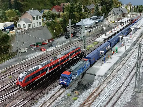Regionalzüge im Bahnhof